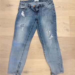 One Teaspoon Light Blue Distressed Cropped Jeans
